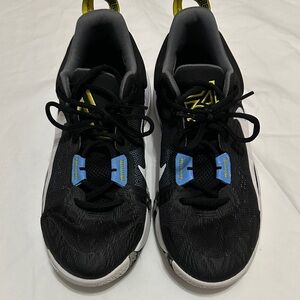 Nike Kids Black and Yellow Sneakers